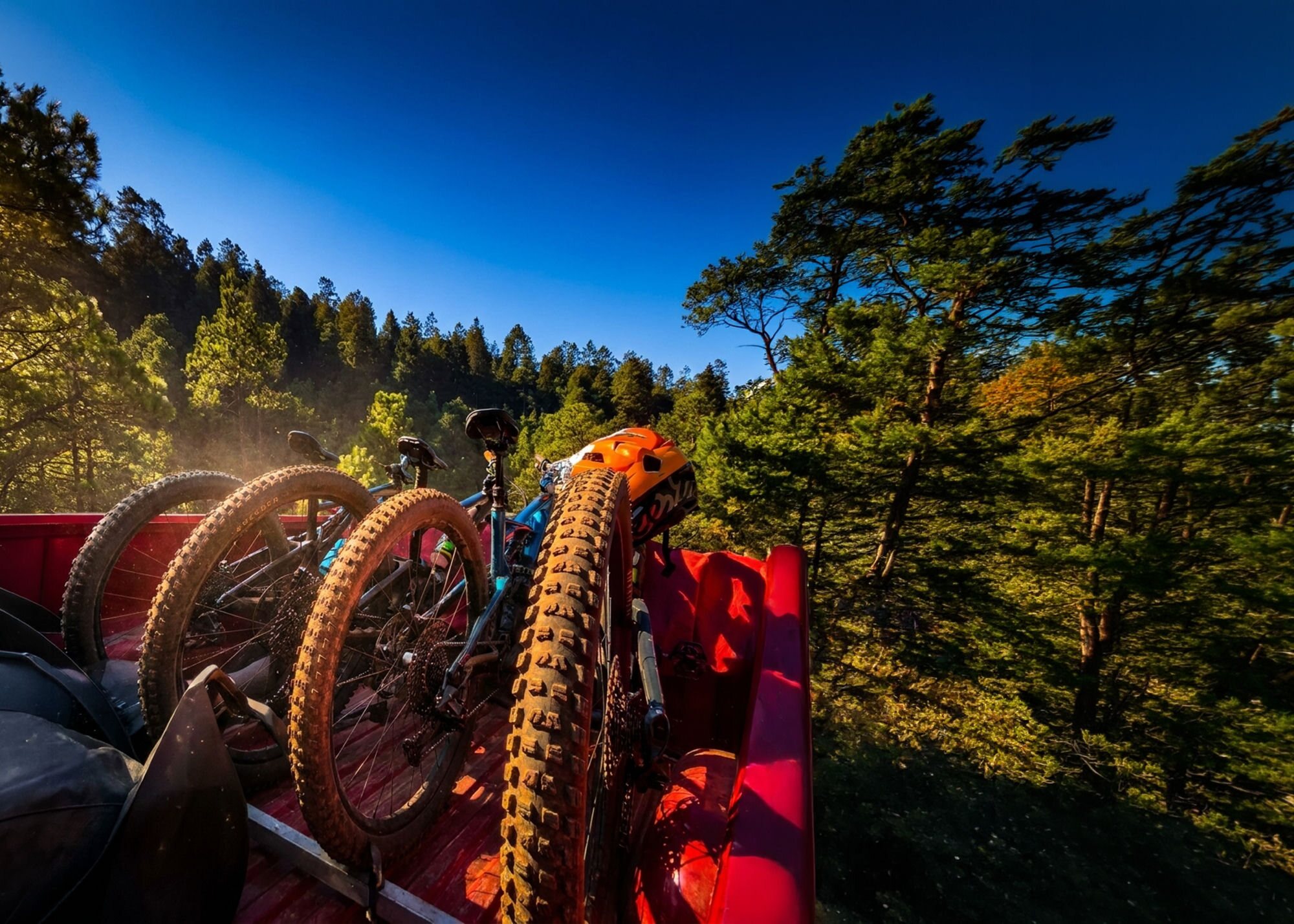 Bikes loaded on the van, heading up to the Desierto de los Leones at first light